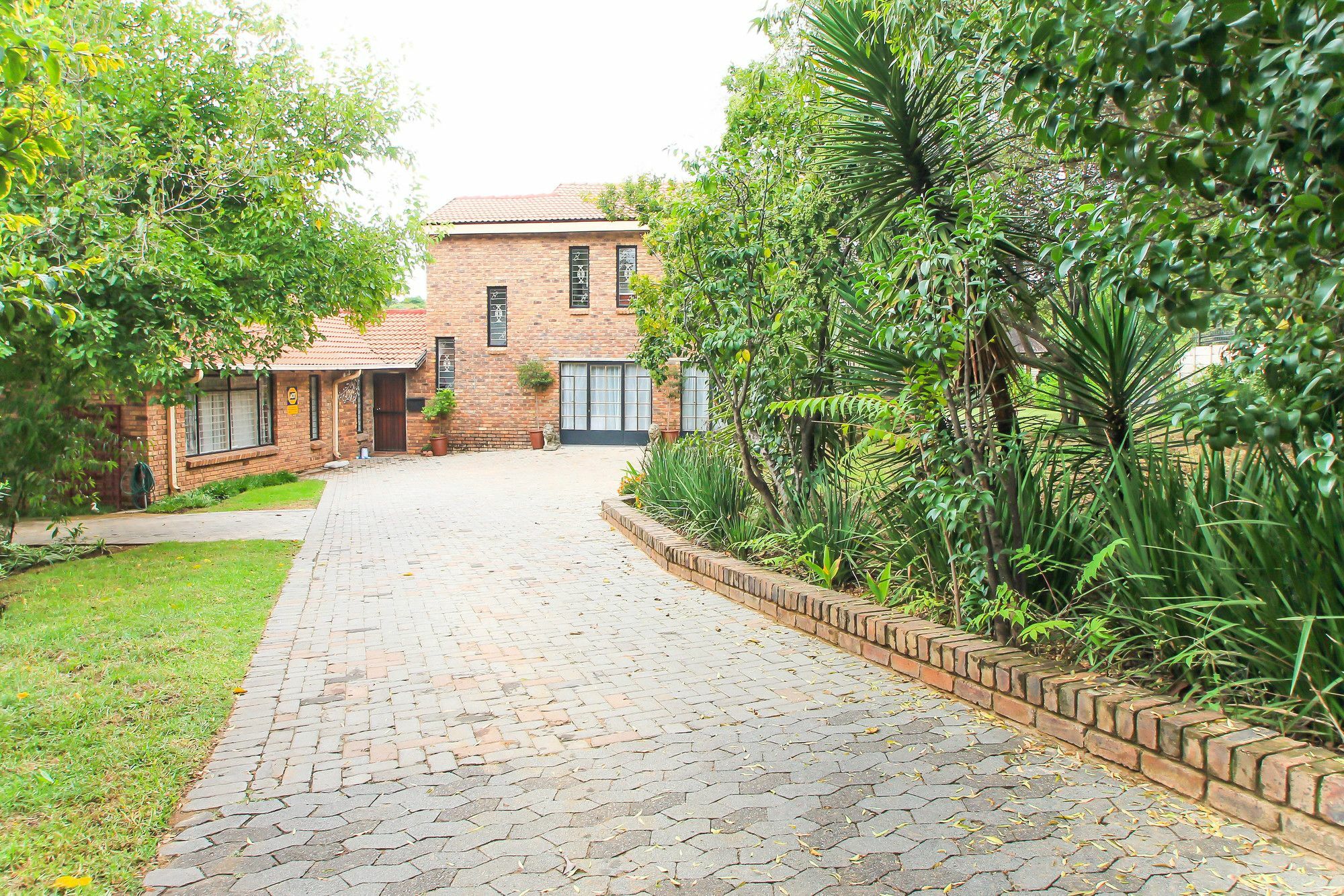 فندق The Bedford Manor سنتوريون المظهر الخارجي الصورة